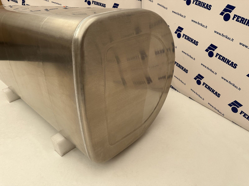 Volvo New aluminum fuel tank 610L - מכל דלק עבור משאית: תמונה 2 Volvo New aluminum fuel tank 610L - מכל דלק עבור משאית: תמונה 2