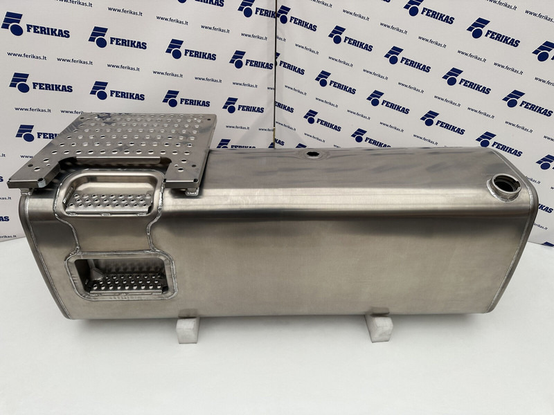 Volvo New aluminum fuel tank 770L - מכל דלק עבור משאית: תמונה 1 Volvo New aluminum fuel tank 770L - מכל דלק עבור משאית: תמונה 1