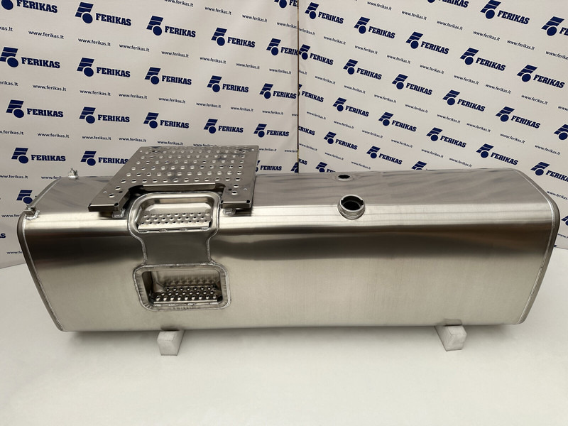 Volvo New aluminum fuel tank 900L - מכל דלק עבור משאית: תמונה 1 Volvo New aluminum fuel tank 900L - מכל דלק עבור משאית: תמונה 1