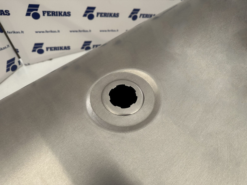 Volvo VOLVO RENAULT - מכל דלק עבור משאית: תמונה 5 Volvo VOLVO RENAULT - מכל דלק עבור משאית: תמונה 5