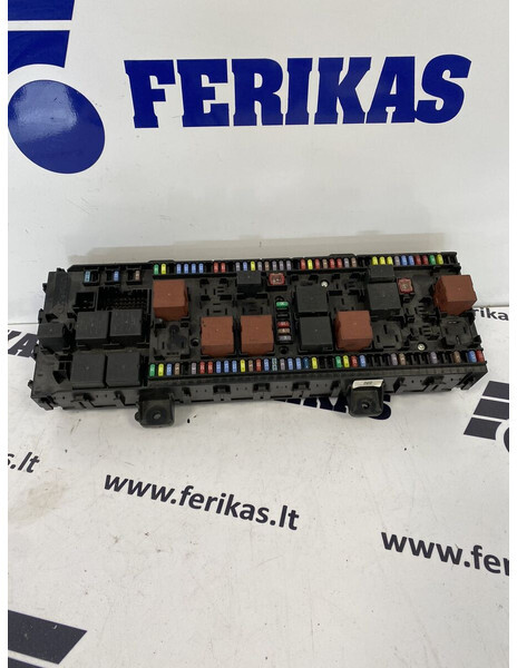 Volvo fuse box - מערכת חשמל עבור משאית: תמונה 4 Volvo fuse box - מערכת חשמל עבור משאית: תמונה 4