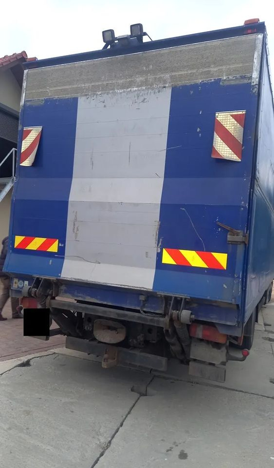 Inny WINDA ZAŁADOWCZA UDŹWIG 2000 KG. - מעלית אחורית: תמונה 1 Inny WINDA ZAŁADOWCZA UDŹWIG 2000 KG. - מעלית אחורית: תמונה 1