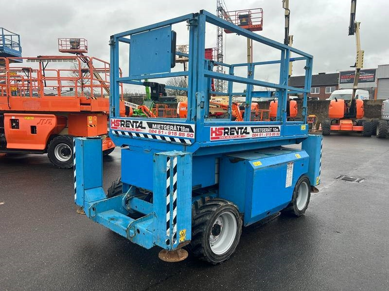 Genie GS2668 RT diesel 4x4 10m (1527) - מעלית מספריים: תמונה 3 Genie GS2668 RT diesel 4x4 10m (1527) - מעלית מספריים: תמונה 3