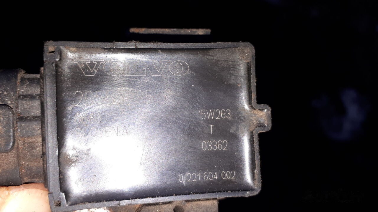 Bosch kolpak svechi 15W263 katushka zazhiganiya 08T199 MAN 0221503035 MAN Volvo - מערכת חשמל עבור אוטובוס: תמונה 2 Bosch kolpak svechi 15W263 katushka zazhiganiya 08T199 MAN 0221503035 MAN Volvo - מערכת חשמל עבור אוטובוס: תמונה 2