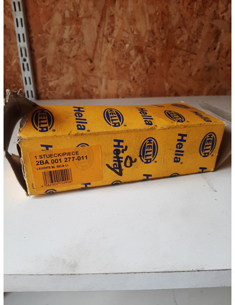 Hella - מאותת פניה: תמונה 2 Hella - מאותת פניה: תמונה 2