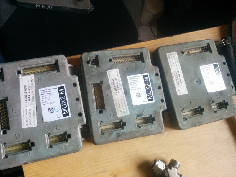 MAN 410413005005 - ECU: תמונה 3 MAN 410413005005 - ECU: תמונה 3