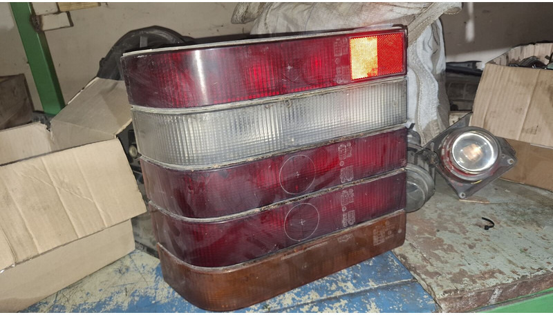 MAN . Скания . Вольво. Неоплан. - פנס קדמי: תמונה 1 MAN . Скания . Вольво. Неоплан. - פנס קדמי: תמונה 1