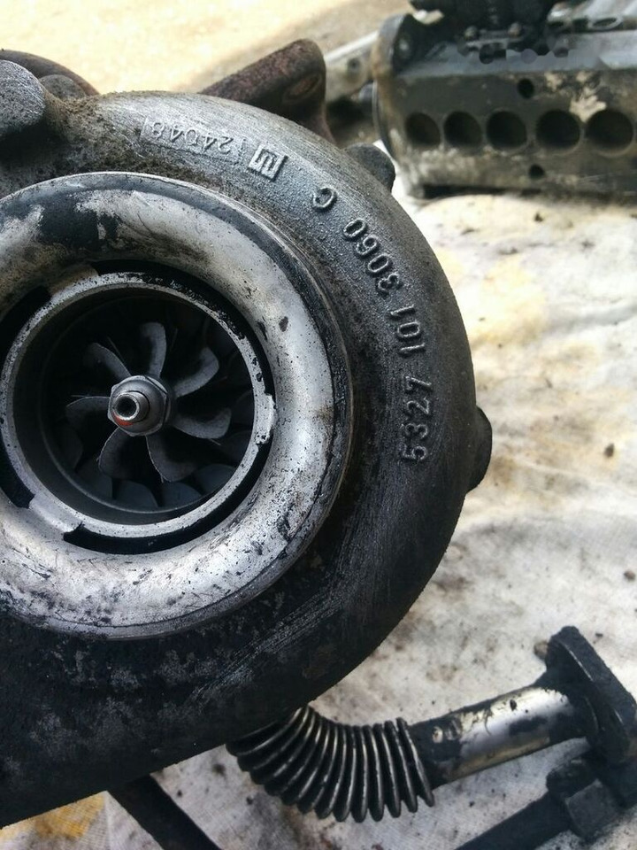MAN / Turbina 53271013060c golovka MAN E2876 - יריעת פליטה עבור משאית: תמונה 4 MAN / Turbina 53271013060c golovka MAN E2876 - יריעת פליטה עבור משאית: תמונה 4