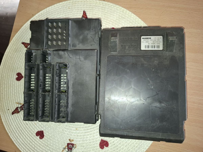 MAN WABCO ECU ZBR2 / 81.25806.7096. - ECU: תמונה 1 MAN WABCO ECU ZBR2 / 81.25806.7096. - ECU: תמונה 1