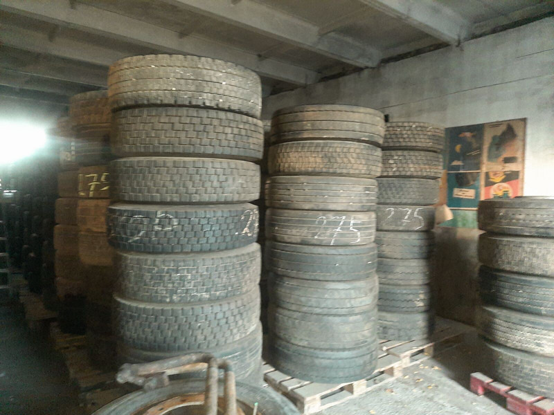 Michelin 295*80R22.5 255*70 \ 275*70* 265\70R19.5 - צמיג עבור משאית: תמונה 3 Michelin 295*80R22.5 255*70 \ 275*70* 265\70R19.5 - צמיג עבור משאית: תמונה 3