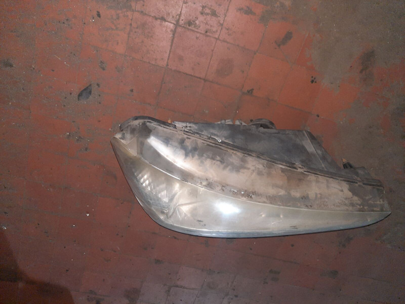 Scania Иризар Volvo. Ман. Мерседес - פנס קדמי: תמונה 5 Scania Иризар Volvo. Ман. Мерседес - פנס קדמי: תמונה 5