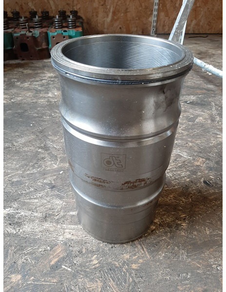 Scania - מנוע וחלקים: תמונה 5 Scania - מנוע וחלקים: תמונה 5