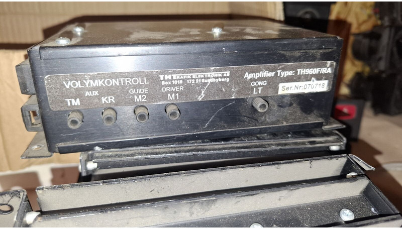 Spheros Converter 24V/12V 4A Scania - מערכת חשמל: תמונה 5 Spheros Converter 24V/12V 4A Scania - מערכת חשמל: תמונה 5