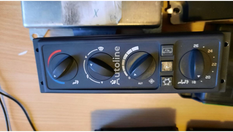 Volvo 20815236-P04. 70327101. 2054900 . 20744283-01. 3192577. 20815236 - ECU: תמונה 2 Volvo 20815236-P04. 70327101. 2054900 . 20744283-01. 3192577. 20815236 - ECU: תמונה 2