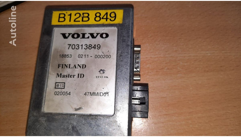 Volvo 70329277 / 70395975-P01 / 70361720-P01 / 70322237-P02 - ECU: תמונה 3 Volvo 70329277 / 70395975-P01 / 70361720-P01 / 70322237-P02 - ECU: תמונה 3