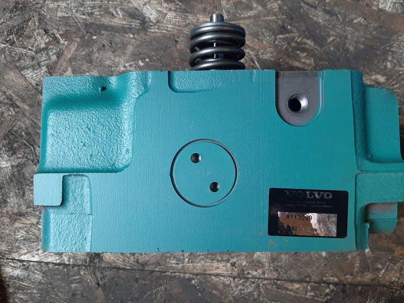 Volvo 8113069 - בלוק צילינדר: תמונה 3 Volvo 8113069 - בלוק צילינדר: תמונה 3