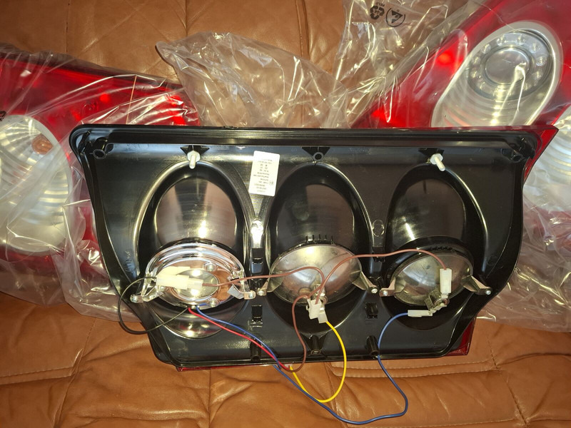 Volvo B12-9700 - אורות/ תאורה: תמונה 3 Volvo B12-9700 - אורות/ תאורה: תמונה 3