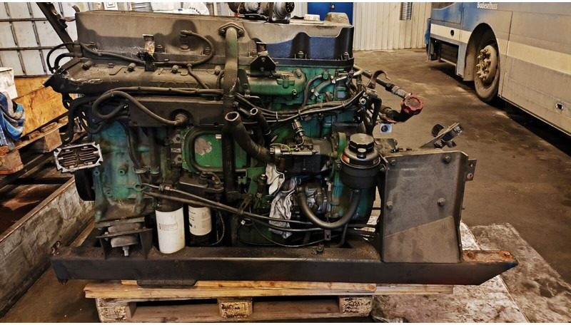 Volvo D9B380/ D9B-360 .G9A-300 D9B310. D9A.-340 - מנוע: תמונה 1 Volvo D9B380/ D9B-360 .G9A-300 D9B310. D9A.-340 - מנוע: תמונה 1