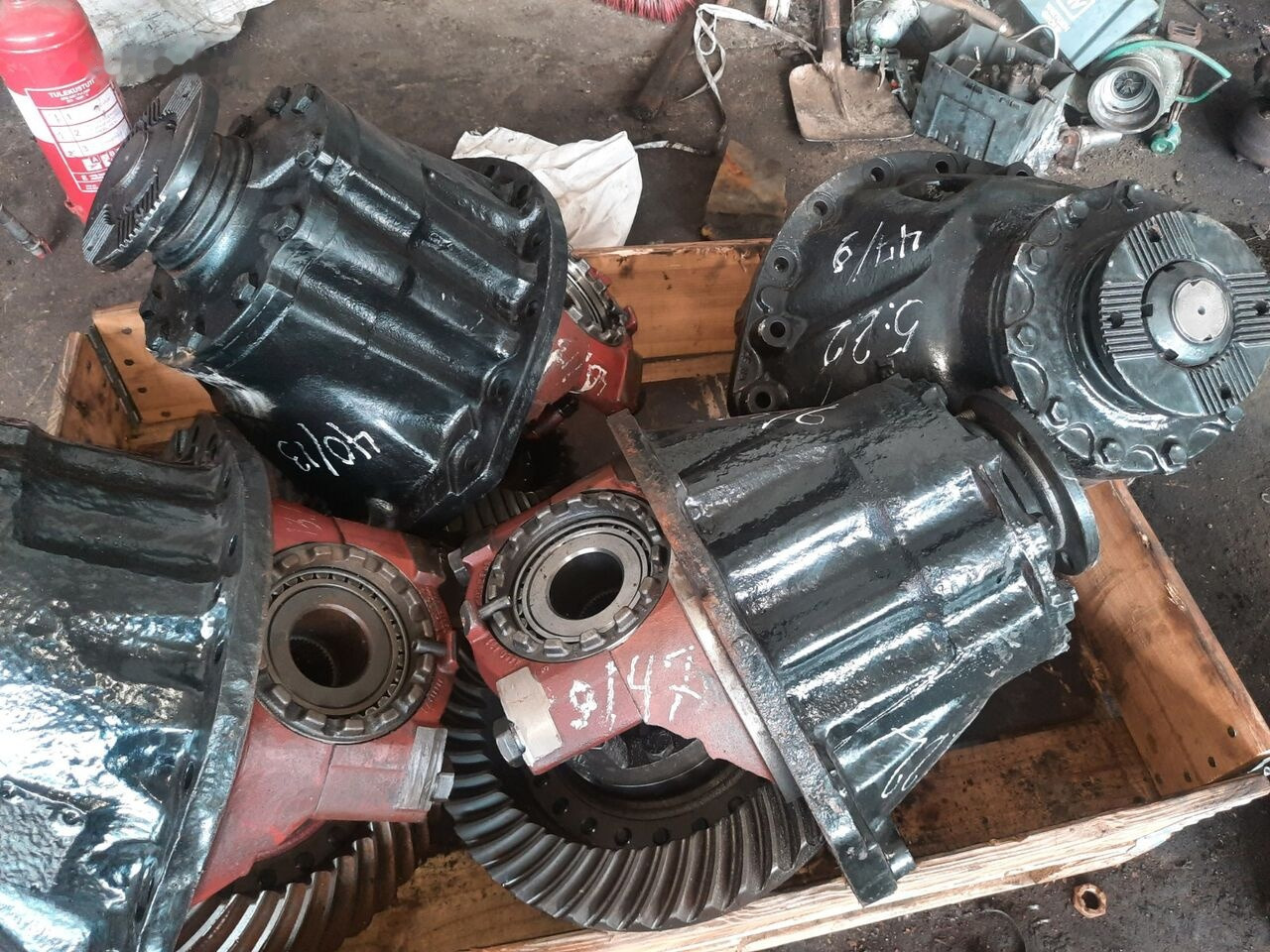 Volvo S91\PP .R9S . A-132 .RSS-1228B . RS1228SV. RS-1228C. RSS1344C. E Volvo B7R - הילוך דיפרנציאלי עבור אוטובוס: תמונה 1 Volvo S91\PP .R9S . A-132 .RSS-1228B . RS1228SV. RS-1228C. RSS1344C. E Volvo B7R - הילוך דיפרנציאלי עבור אוטובוס: תמונה 1