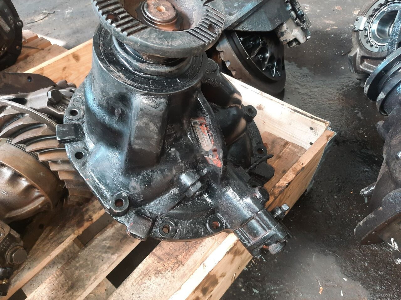 Volvo S91\PP .R9S . A-132 .RSS-1228B . RS1228SV. RS-1228C. RSS1344C. E Volvo B7R - הילוך דיפרנציאלי עבור אוטובוס: תמונה 2 Volvo S91\PP .R9S . A-132 .RSS-1228B . RS1228SV. RS-1228C. RSS1344C. E Volvo B7R - הילוך דיפרנציאלי עבור אוטובוס: תמונה 2