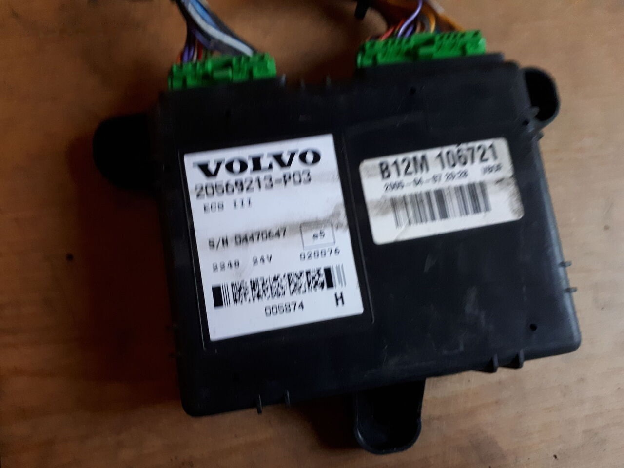 Volvo Siemts VDO 20514900-03 20569213-P03. 20744283-01. 20865208-02. Volvo B12 - ECU עבור אוטובוס: תמונה 5 Volvo Siemts VDO 20514900-03 20569213-P03. 20744283-01. 20865208-02. Volvo B12 - ECU עבור אוטובוס: תמונה 5