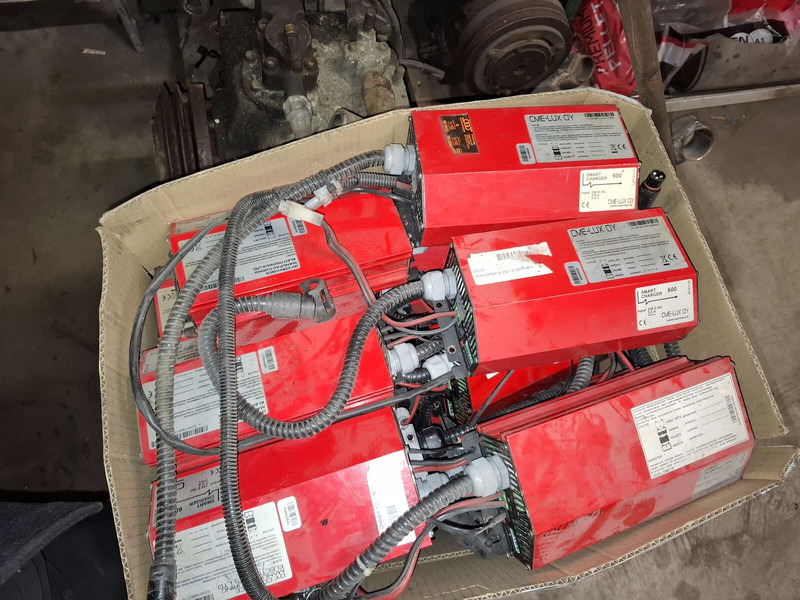 Volvo Жгут проводов .Сервогаз VDO - 408.401.3\ 445.804/5/020. 445.804. - כבלים/ רתמת חוט: תמונה 1 Volvo Жгут проводов .Сервогаз VDO - 408.401.3\ 445.804/5/020. 445.804. - כבלים/ רתמת חוט: תמונה 1
