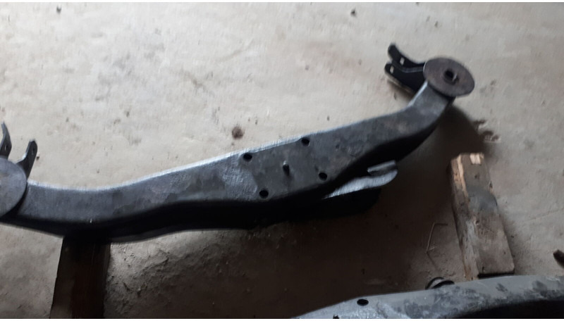 Volvo кронштейн заднего моста мерседес - מתלה פלדה: תמונה 2 Volvo кронштейн заднего моста мерседес - מתלה פלדה: תמונה 2