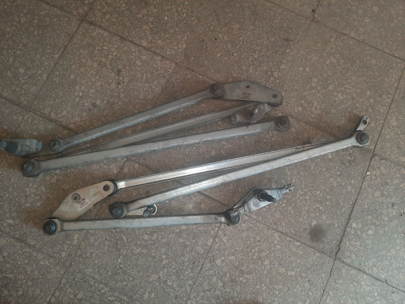 Volvo - מגב: תמונה 1 Volvo - מגב: תמונה 1