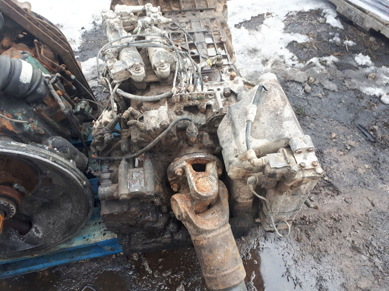 ZF 16S130 .8S180IT . 6S150C. 8S140 IT.6S80+GV80/ 6S90/ S5-24-3 / 6S Van Hool Neoplan - תיבת הילוכים עבור אוטובוס: תמונה 4 ZF 16S130 .8S180IT . 6S150C. 8S140 IT.6S80+GV80/ 6S90/ S5-24-3 / 6S Van Hool Neoplan - תיבת הילוכים עבור אוטובוס: תמונה 4