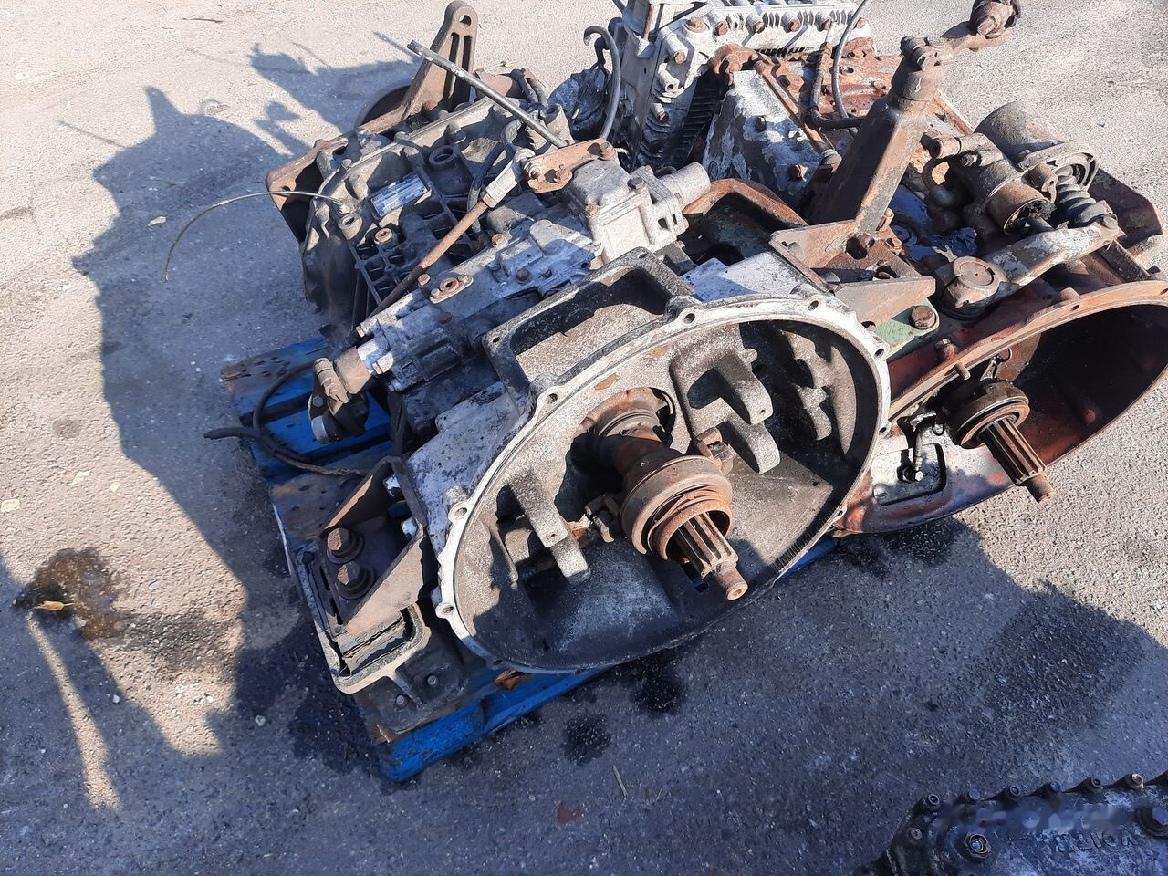 ZF 16S130 .8S180IT . 6S150C. 8S140 IT.6S80+GV80/ 6S90/ S5-24-3 / 6S Van Hool Neoplan - תיבת הילוכים עבור אוטובוס: תמונה 2 ZF 16S130 .8S180IT . 6S150C. 8S140 IT.6S80+GV80/ 6S90/ S5-24-3 / 6S Van Hool Neoplan - תיבת הילוכים עבור אוטובוס: תמונה 2