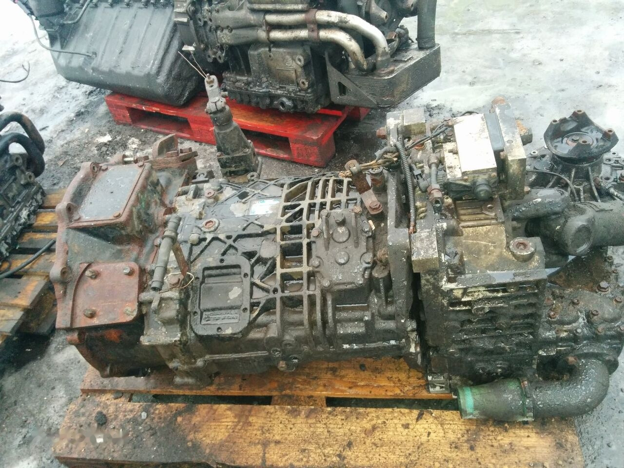 ZF S6 85+GV80/ S6 90 + GV90 Setra 315 - תיבת הילוכים עבור אוטובוס: תמונה 2 ZF S6 85+GV80/ S6 90 + GV90 Setra 315 - תיבת הילוכים עבור אוטובוס: תמונה 2