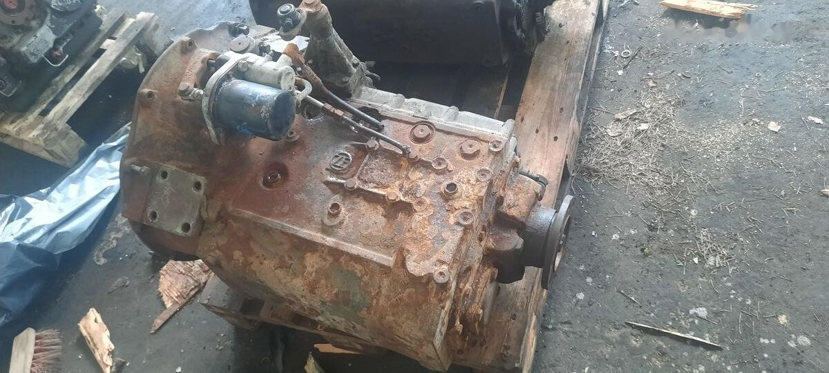 ZF S6-90 Mercedes-Benz OM405 - תיבת הילוכים עבור אוטובוס: תמונה 4 ZF S6-90 Mercedes-Benz OM405 - תיבת הילוכים עבור אוטובוס: תמונה 4