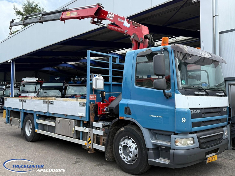 DAF CF 75.310 Handgeschakeld, Bladgeveerd, HMF 1560 K3 - משאית צד נופל/ שטוחה, משאית מנוף: תמונה 1 DAF CF 75.310 Handgeschakeld, Bladgeveerd, HMF 1560 K3 - משאית צד נופל/ שטוחה, משאית מנוף: תמונה 1