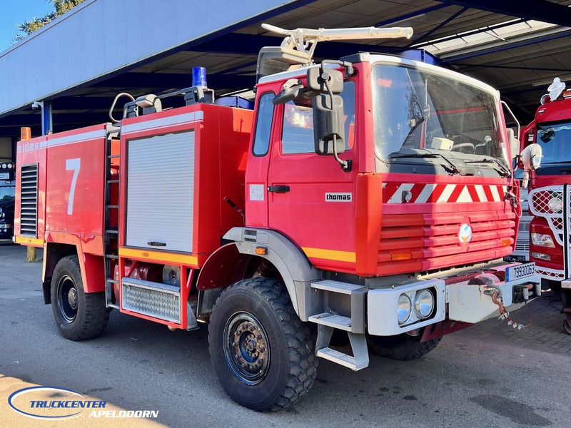 Renault Thomas Sides BS13 4x4, Twin engine! - משאית אש: תמונה 1 Renault Thomas Sides BS13 4x4, Twin engine! - משאית אש: תמונה 1
