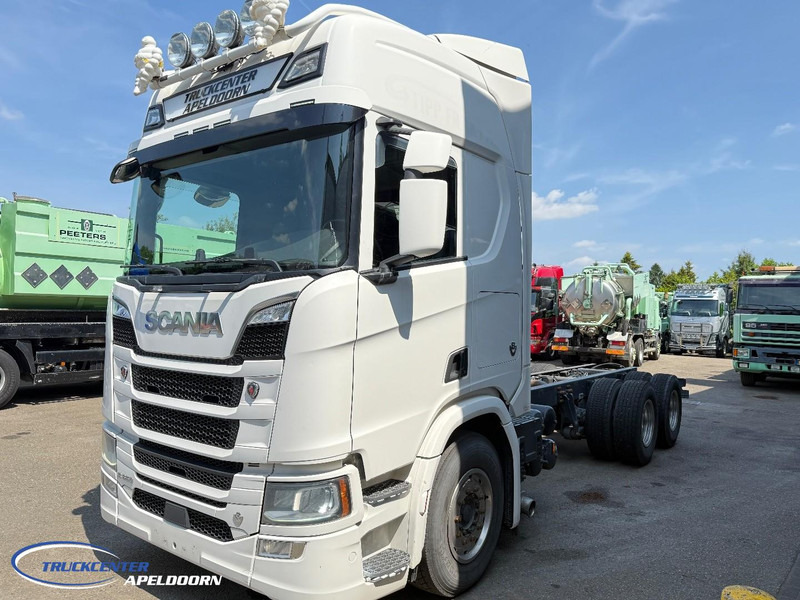 Scania R650 V8 NGS 6x4, Standclima, Retarder, PTO, 9000 Vooras - משאית עם שלדת תא: תמונה 3 Scania R650 V8 NGS 6x4, Standclima, Retarder, PTO, 9000 Vooras - משאית עם שלדת תא: תמונה 3