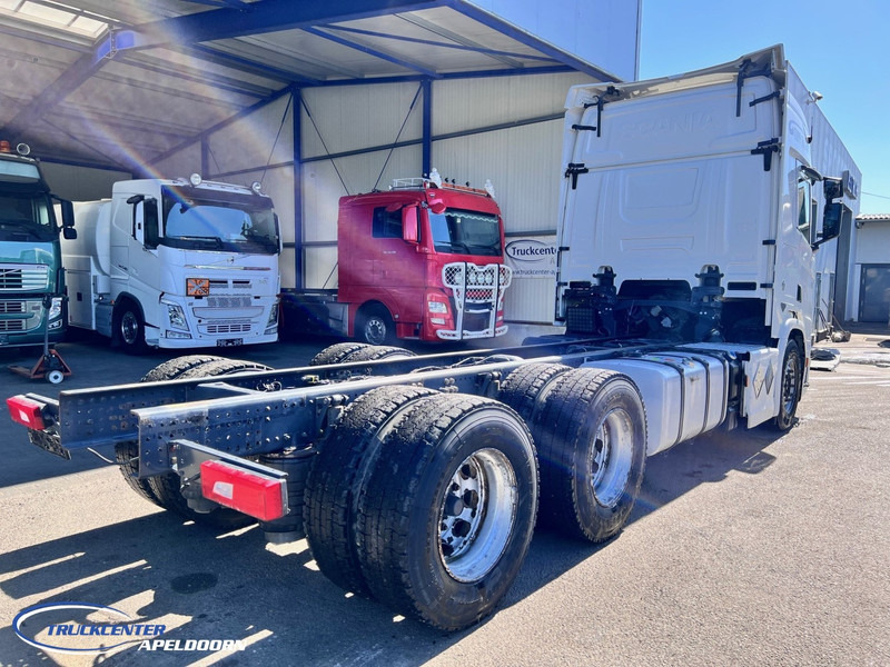Scania R770 V8 NGS 6x4, Retarder, Standclima, PTO - משאית עם שלדת תא: תמונה 2 Scania R770 V8 NGS 6x4, Retarder, Standclima, PTO - משאית עם שלדת תא: תמונה 2