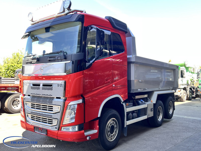 Volvo FH 540 6x4 Tandem lift, Retarder, Big axles - מזהיר: תמונה 3 Volvo FH 540 6x4 Tandem lift, Retarder, Big axles - מזהיר: תמונה 3