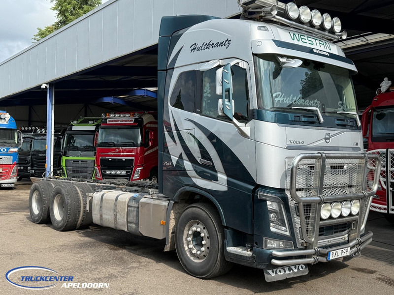 Volvo FH 750 6x4, Steel - Air - משאית עם שלדת תא: תמונה 1 Volvo FH 750 6x4, Steel - Air - משאית עם שלדת תא: תמונה 1
