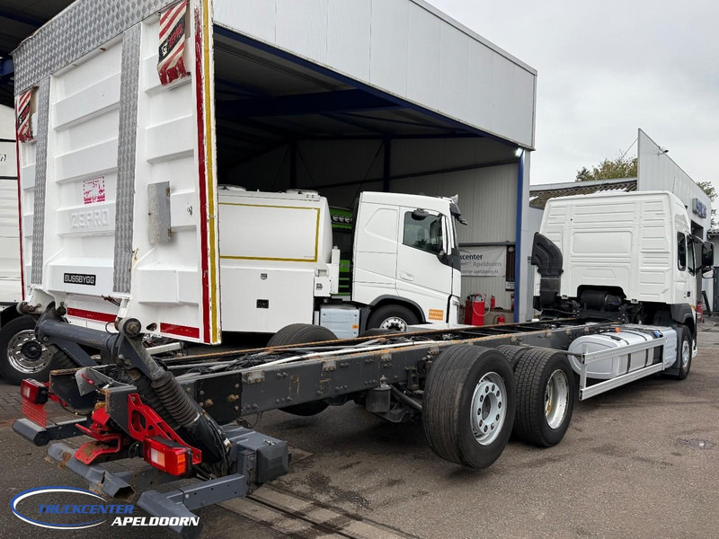 Volvo FM 410 379000 km, 6x2, Globetrotter - משאית עם שלדת תא: תמונה 2 Volvo FM 410 379000 km, 6x2, Globetrotter - משאית עם שלדת תא: תמונה 2