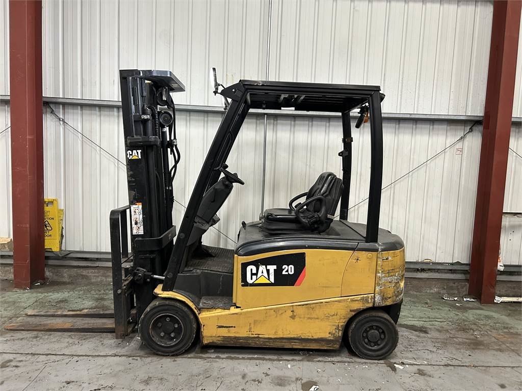 CAT EP20PN - מלגזה חשמלית: תמונה 1 CAT EP20PN - מלגזה חשמלית: תמונה 1