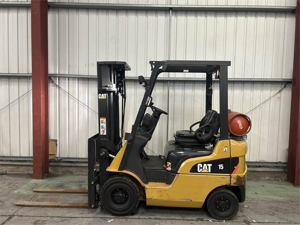 CAT GP15NT - מלגזת LPG: תמונה 1 CAT GP15NT - מלגזת LPG: תמונה 1