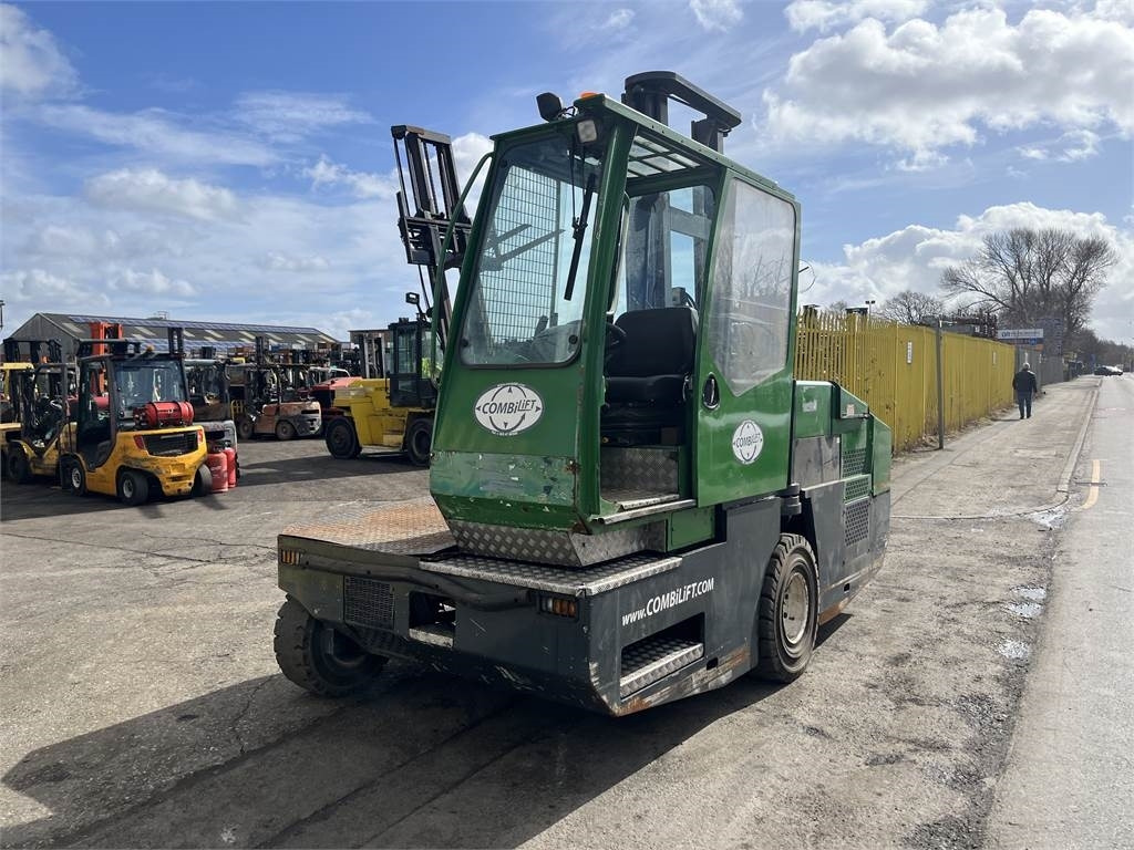 Combilift C5000SL - מעמיס צד: תמונה 1 Combilift C5000SL - מעמיס צד: תמונה 1
