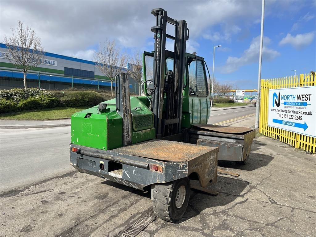 Combilift C5000SL - מעמיס צד: תמונה 4 Combilift C5000SL - מעמיס צד: תמונה 4