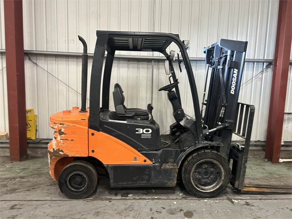 Doosan D30S-5 - מלגזת סולר: תמונה 5 Doosan D30S-5 - מלגזת סולר: תמונה 5