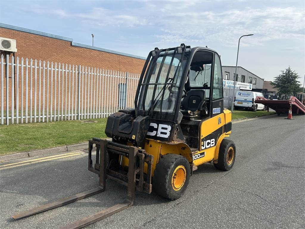 JCB TLT30D 4x4 - מלגזה: תמונה 2 JCB TLT30D 4x4 - מלגזה: תמונה 2