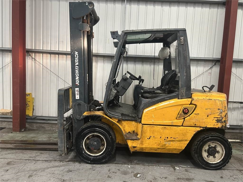 Jungheinrich DFG540 - מלגזת סולר: תמונה 1 Jungheinrich DFG540 - מלגזת סולר: תמונה 1