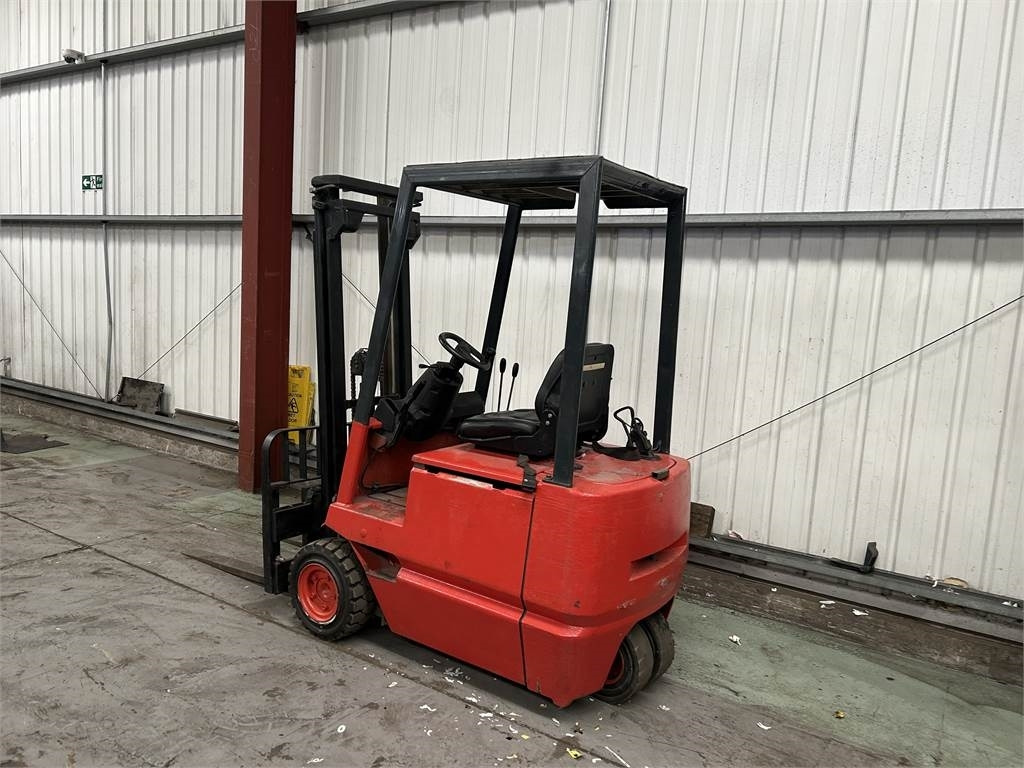 Linde E18 - מלגזה חשמלית: תמונה 5 Linde E18 - מלגזה חשמלית: תמונה 5