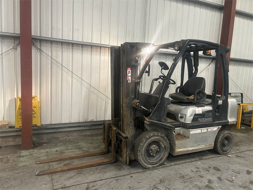 Nissan FD02A25Q - מלגזת סולר: תמונה 2 Nissan FD02A25Q - מלגזת סולר: תמונה 2