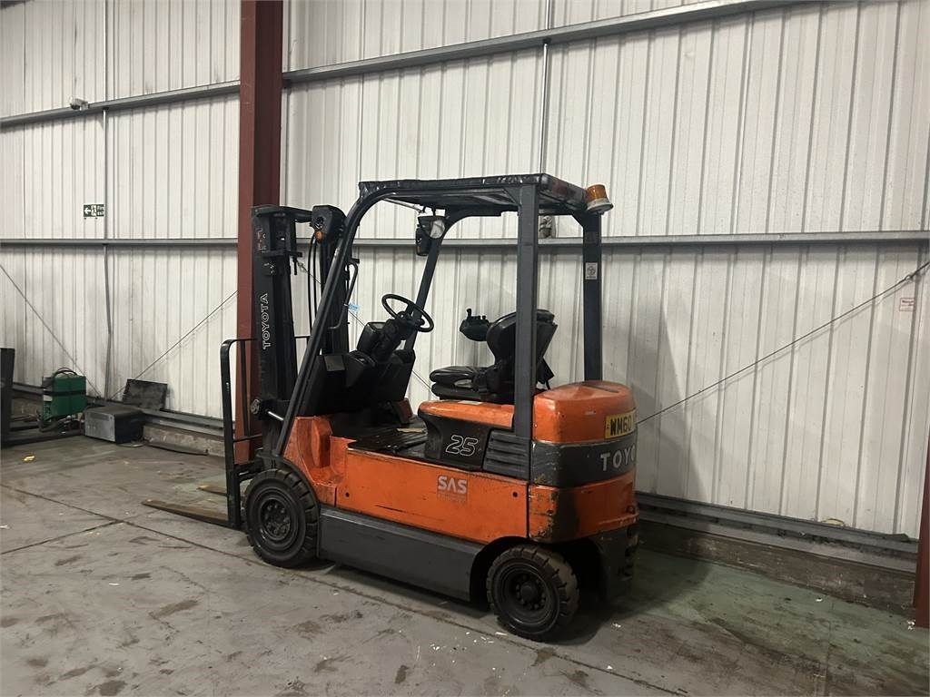Toyota 7FBMF25 - מלגזה חשמלית: תמונה 3 Toyota 7FBMF25 - מלגזה חשמלית: תמונה 3