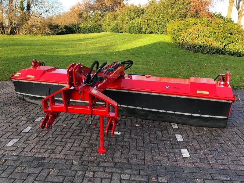 Dücker SFK 4500 veegmachine  - מכסחה: תמונה 1 Dücker SFK 4500 veegmachine  - מכסחה: תמונה 1